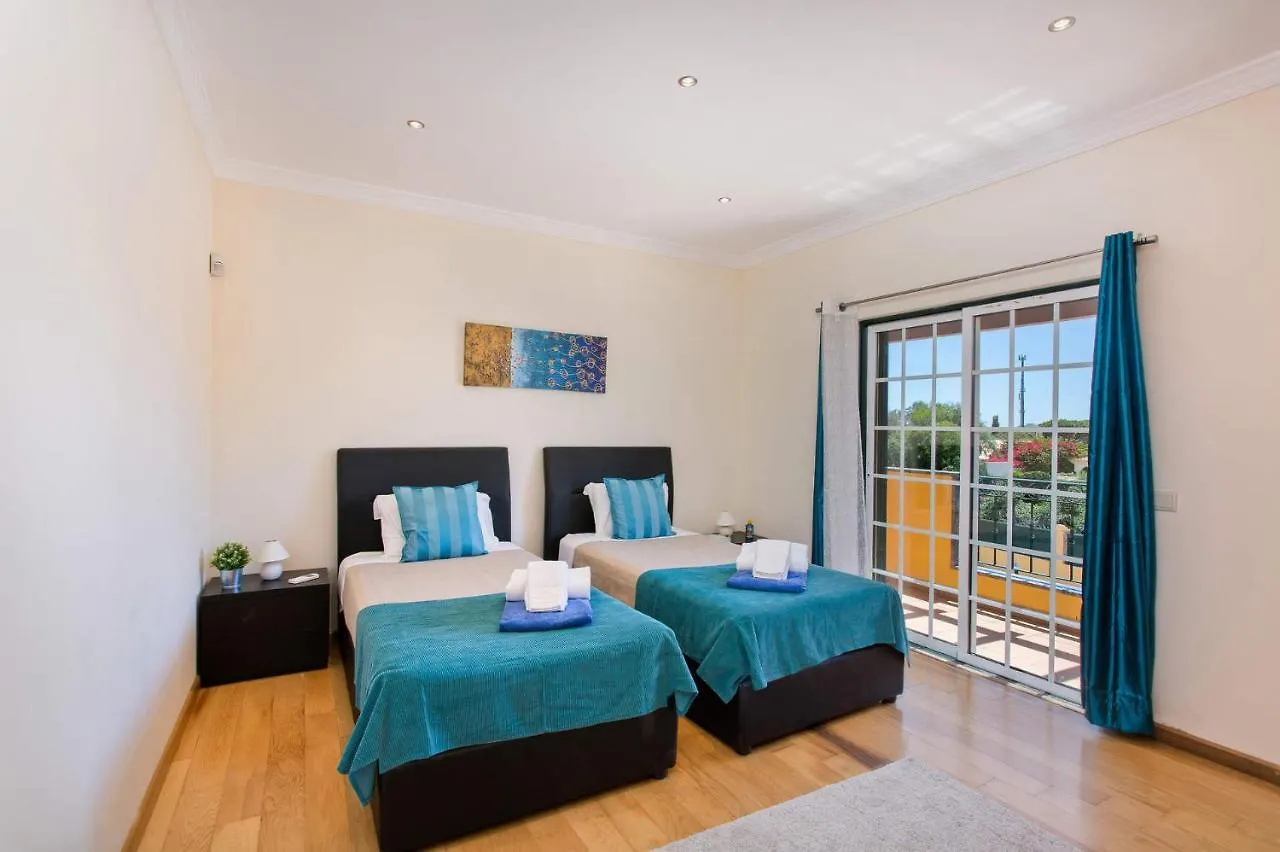 Villa Nincha - Heated Pool - Free Wi-Fi - Air Con Albufeira 0*,